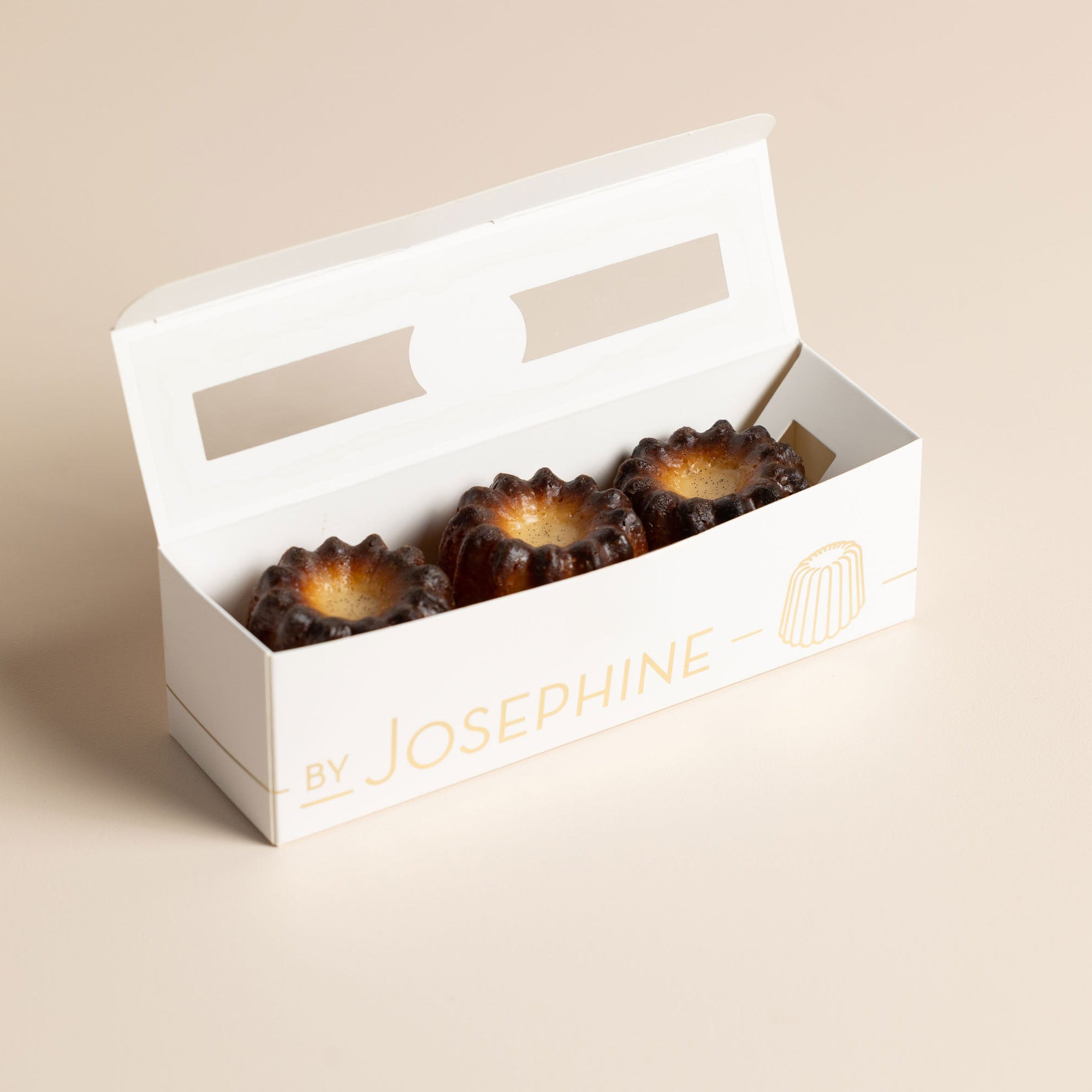 Box of 3 Cannelés