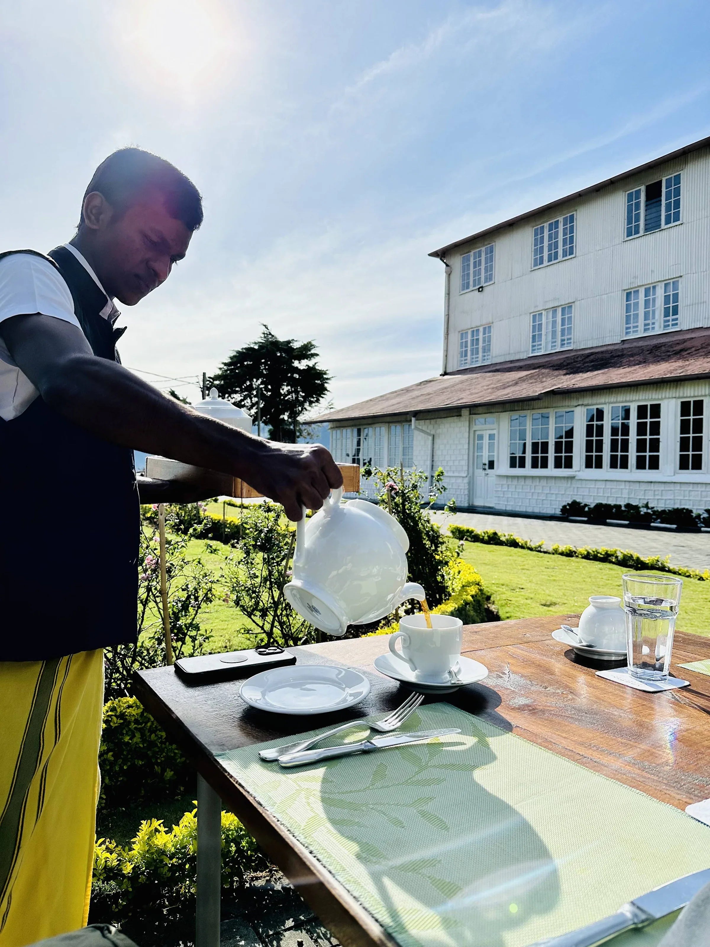 A Tropical Escape in Sri La﻿nka: Tea, Fruit, and Tranquillity