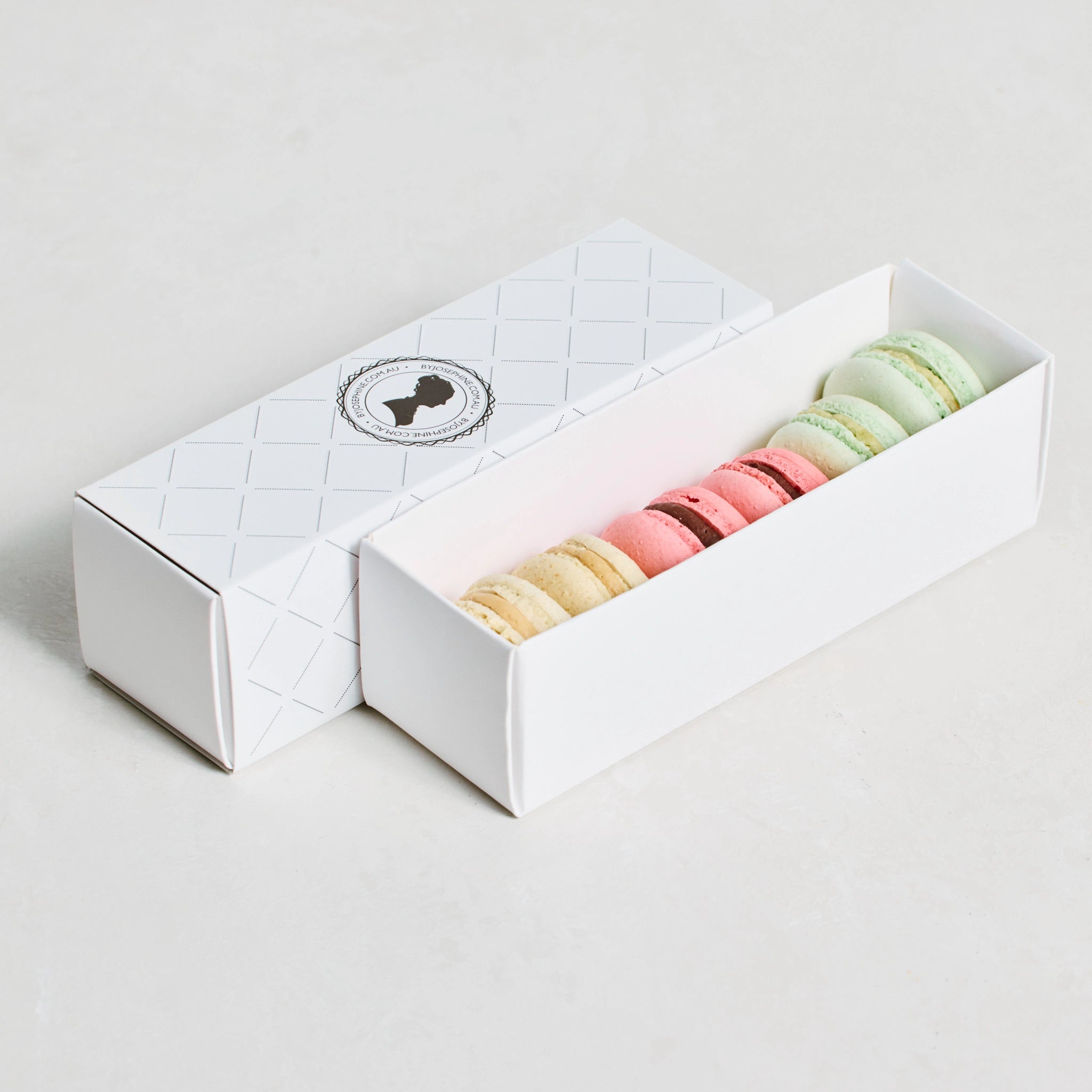 Box of 6 Classic Macarons