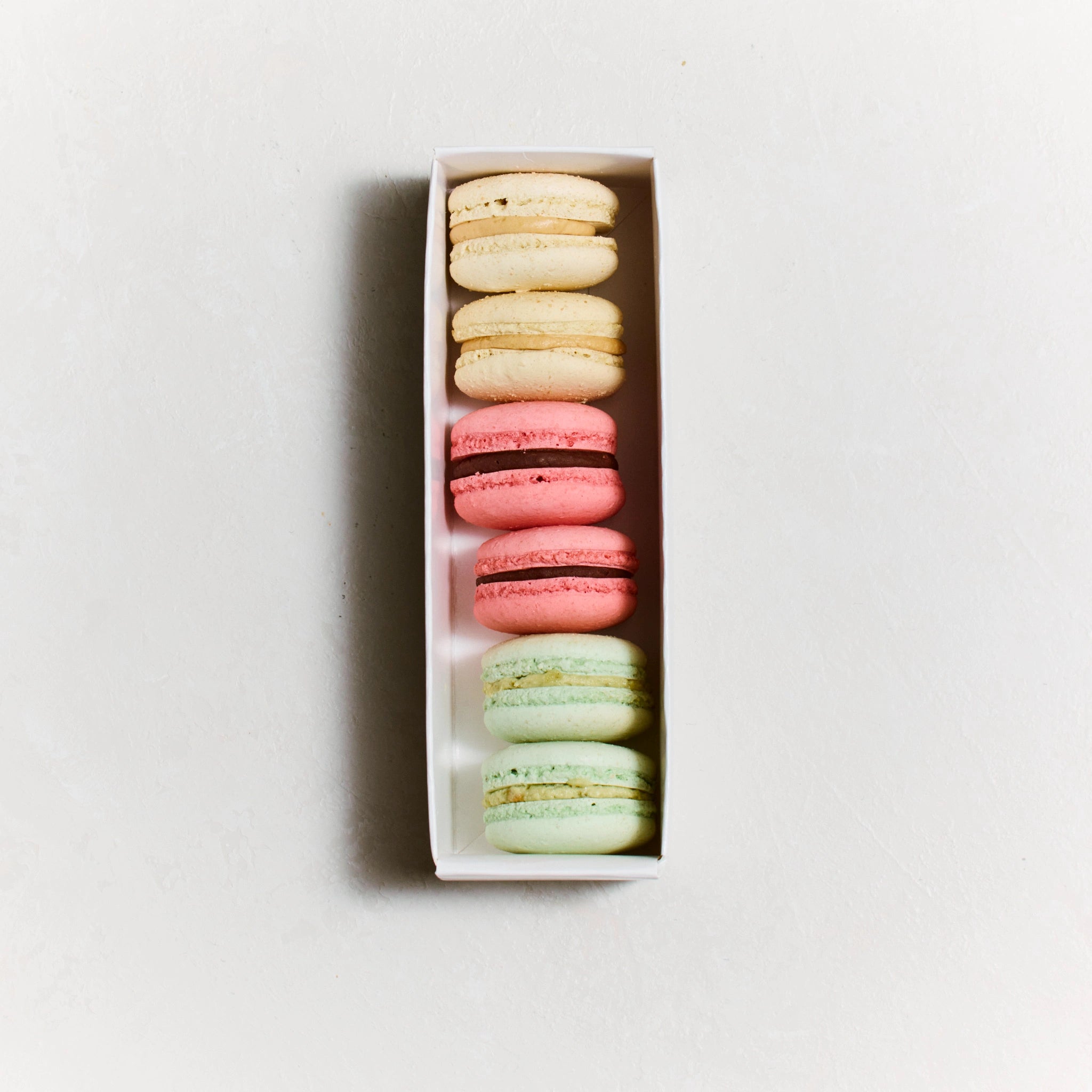Box of 6 Classic Macarons